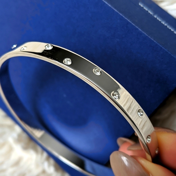 Swarovski Crystal Bangle Bracelet - Picture 7 of 7